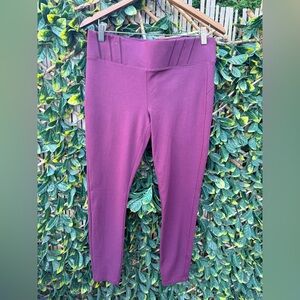 ▪️4/$25- One‎ 5 One Burgundy Elastic Waist Pull On Pants